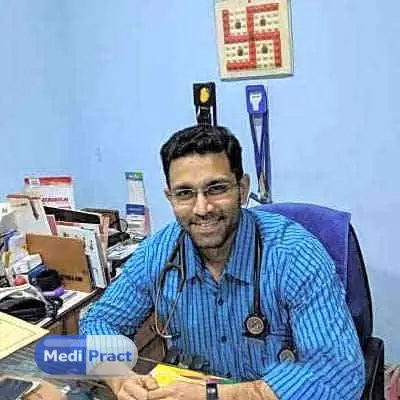 Dr. Akshat Khandekar Profile Picture