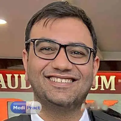 Dr. Akshay Tyagi Profile Picture