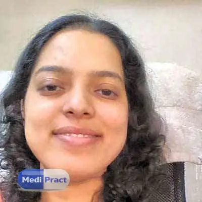 Dr. Amruta Khanolkar Profile Picture