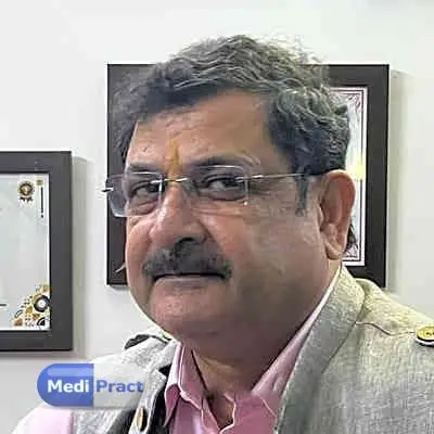 Dr. Divakar Singh Profile Picture