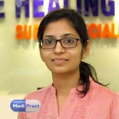 Dr. Esha Agarwal Profile Picture
