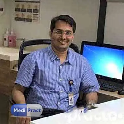 Dr. Kunal Dholakia Profile Picture