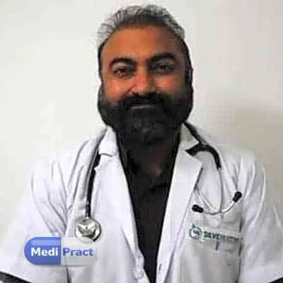 Dr. Naveen Chawla Profile Picture
