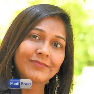 Dr. Pooja Ostwal Profile Picture