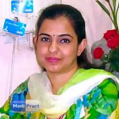 Dr. Priya Oberoi Profile Picture