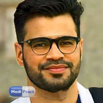Dr. Raja Kaamil Profile Picture