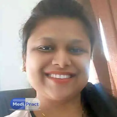 Dr. Rashmi Narnawale Profile Picture
