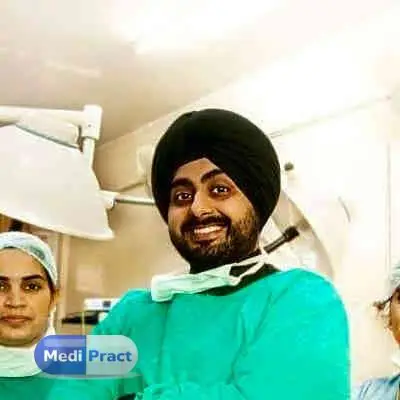 Dr. Rav Sharan Profile Picture