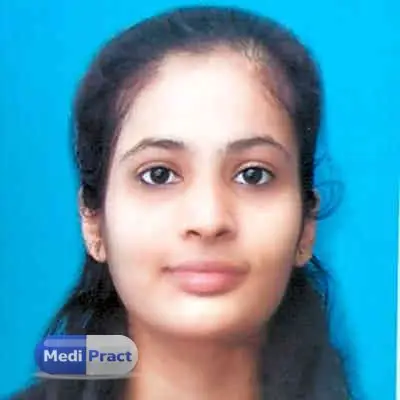 Dr. Riya Gandhi Profile Picture