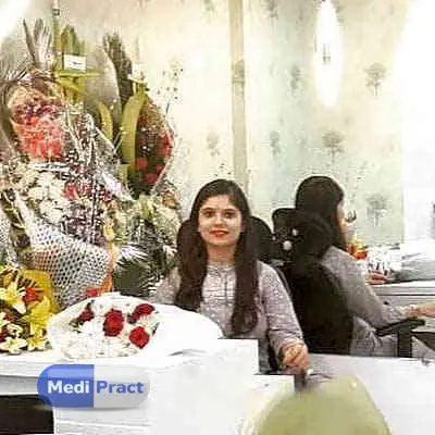 Dr. Roshni Singh Profile Picture