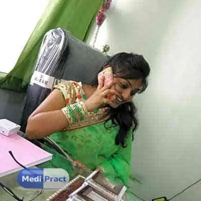 Dr. Runjhun Agrawal Profile Picture