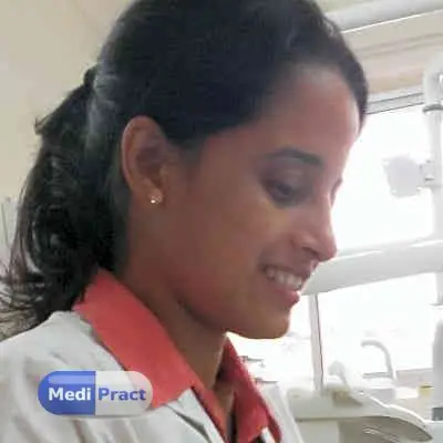 Dr. Tejaswini Nagarkar Profile Picture